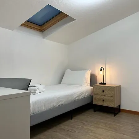 Business Apartment Due Carrare